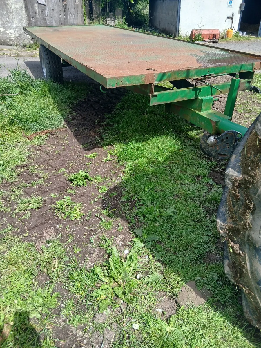 Trailer - Image 1
