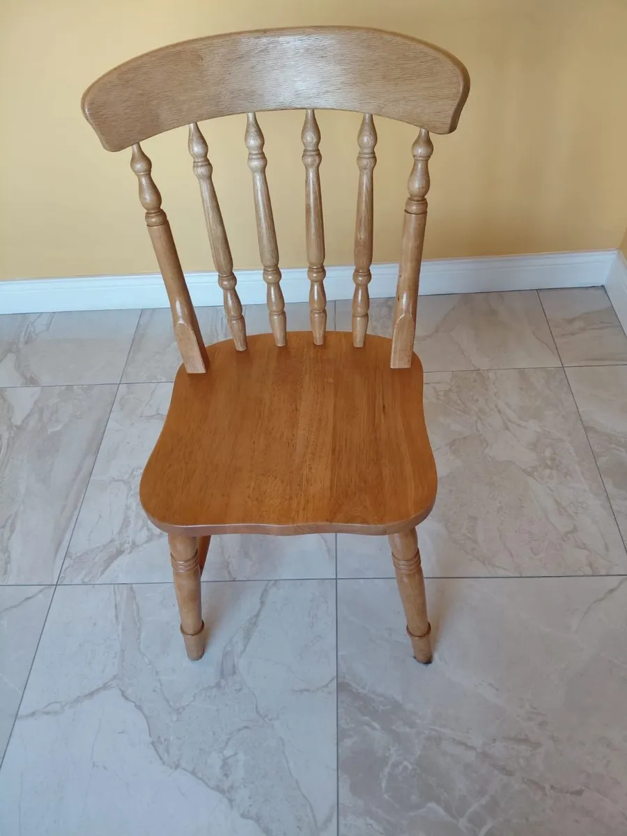 Wooden pine chairs - Image 2