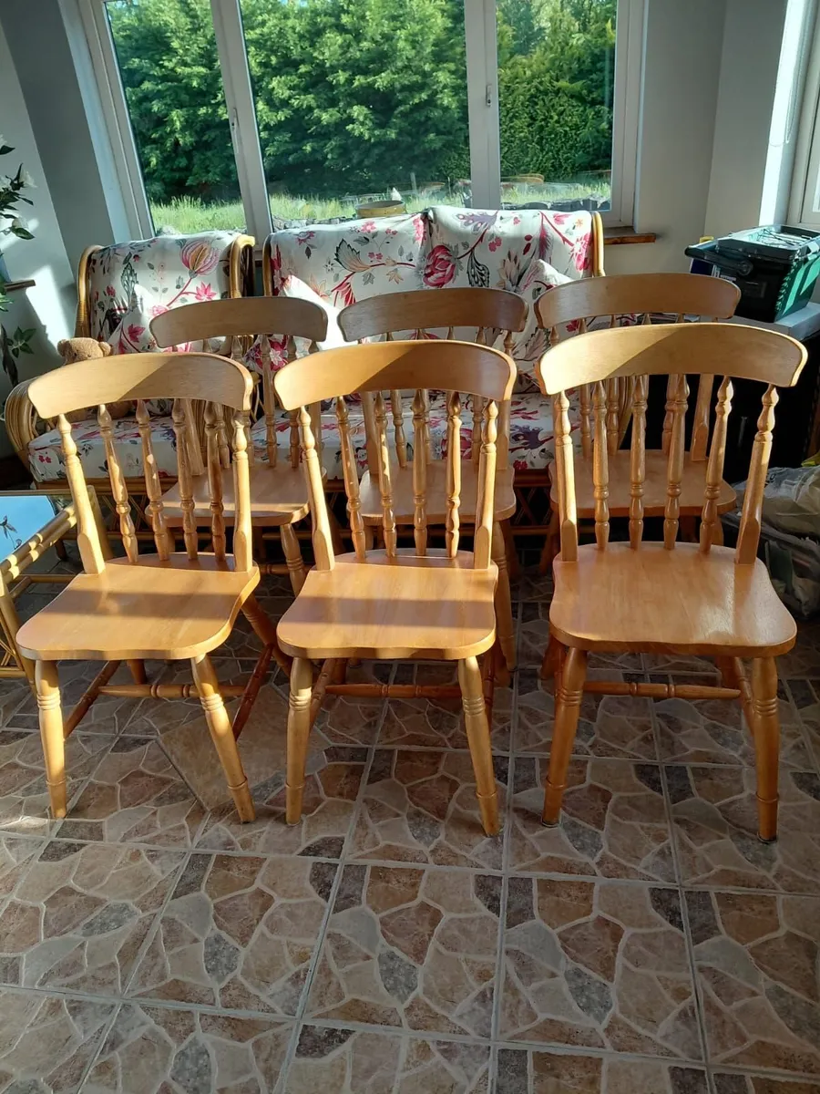 Wooden pine chairs - Image 1