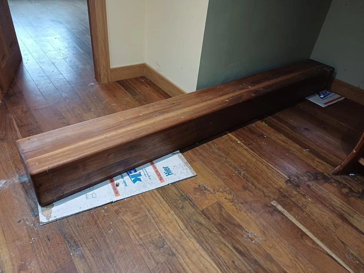Solid walnut timber piece (mantel) - Image 1