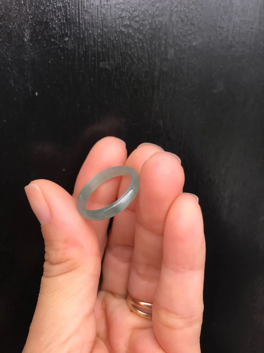 Jadeite ring - Image 1