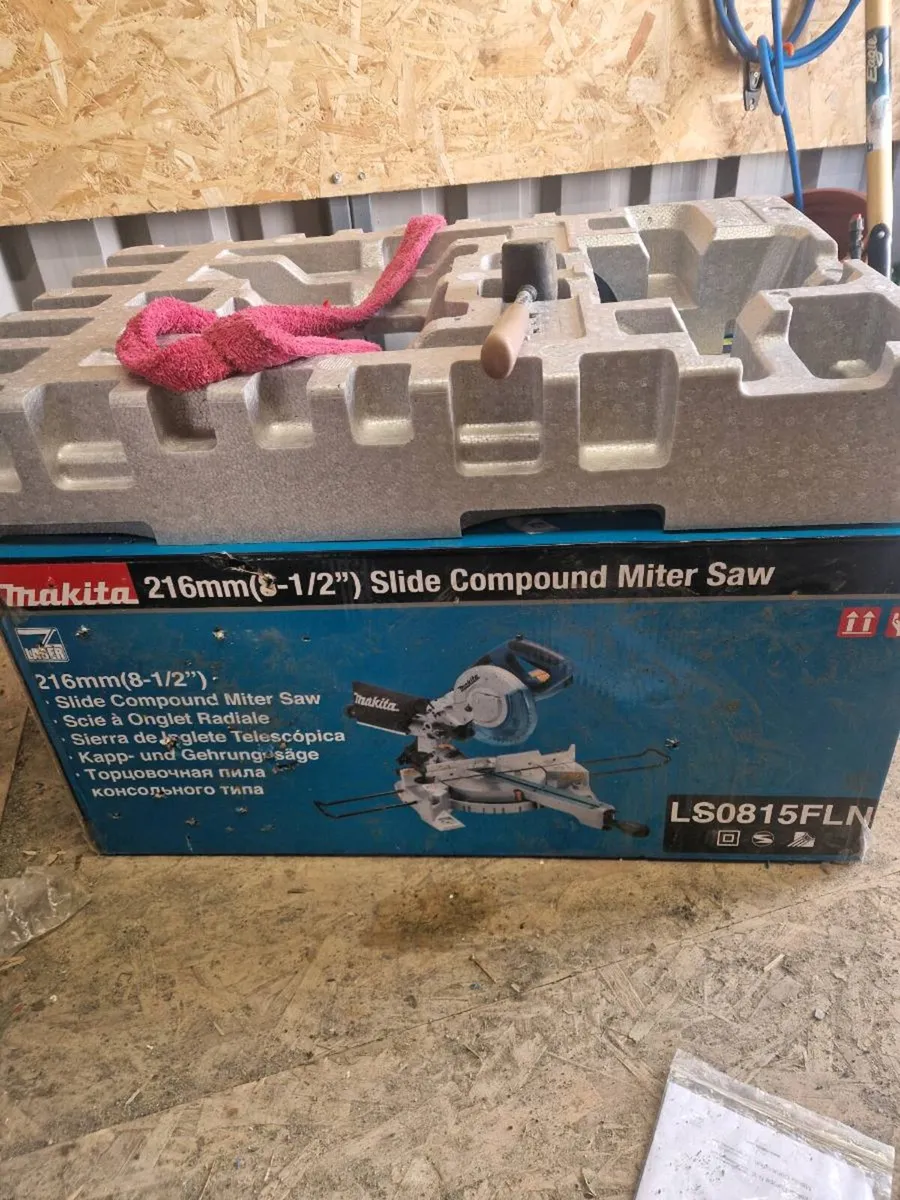 Makita mitre chop saw - Image 2