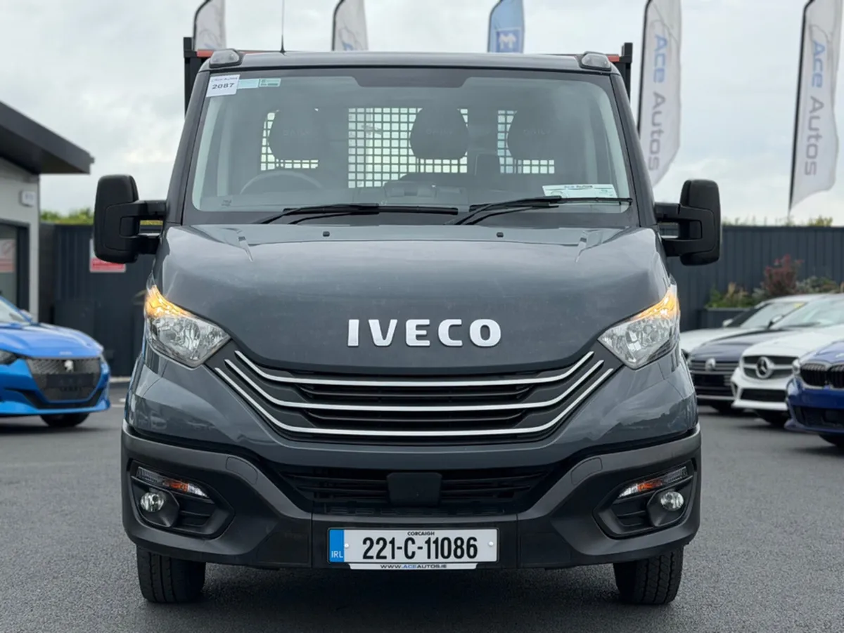 Iveco Daily FLATBED 3 SEATS - 2.3 DIESEL - AUTO - - Image 2