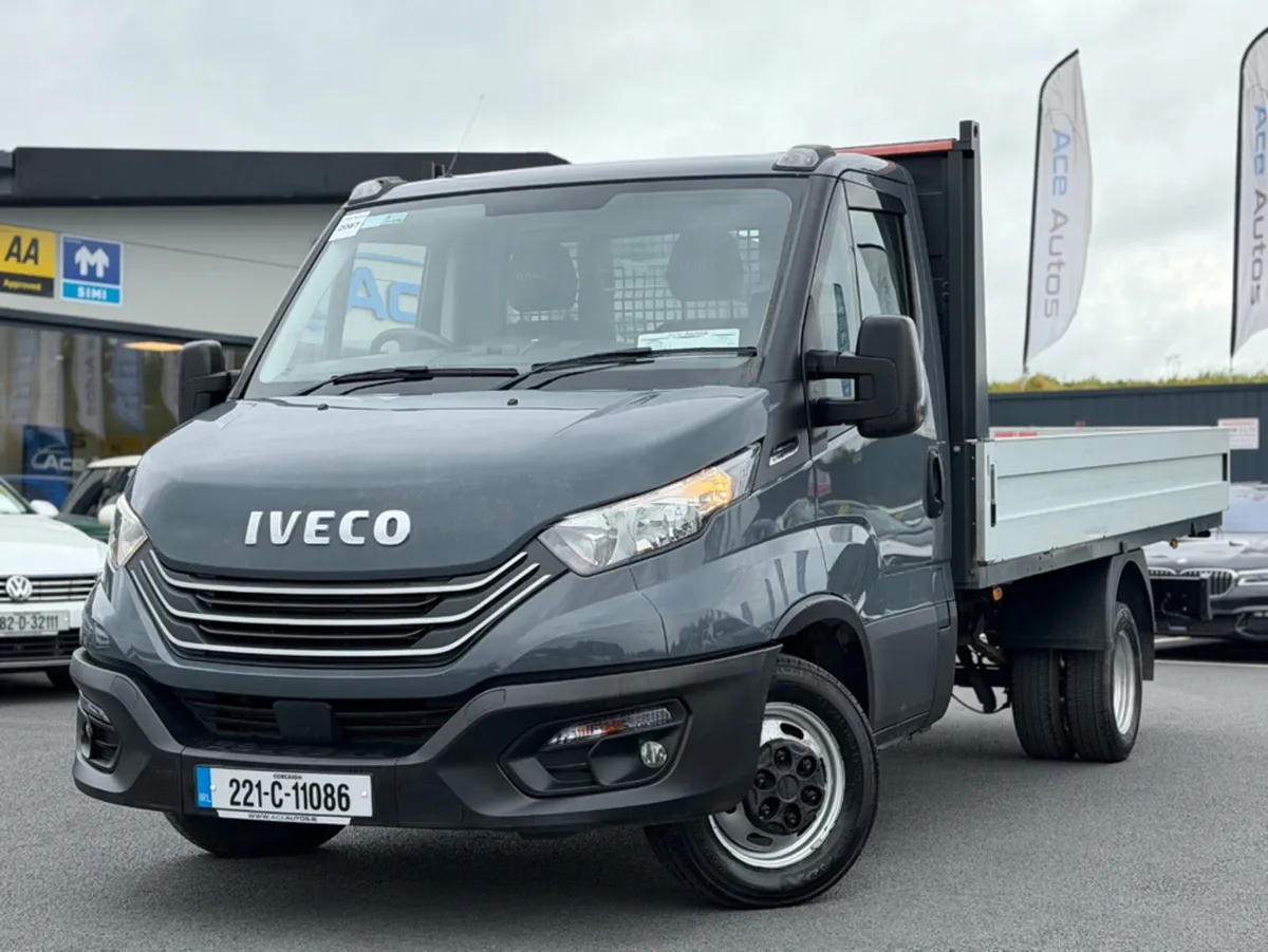Iveco Daily FLATBED 3 SEATS - 2.3 DIESEL - AUTO - - Image 1