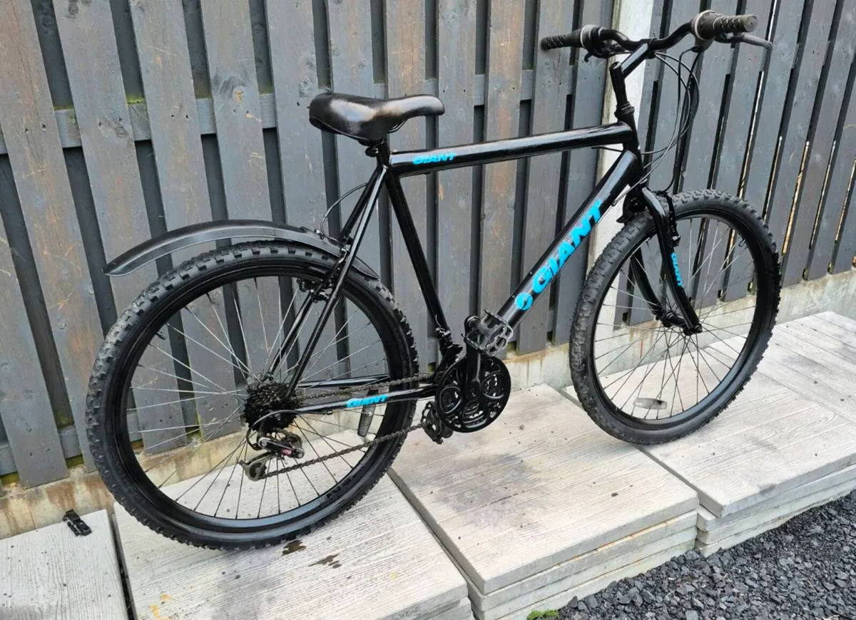 ADULTS GIANT ESCAPE BIKE 21 INCH FRAME/ WHEELS 29 - Image 4
