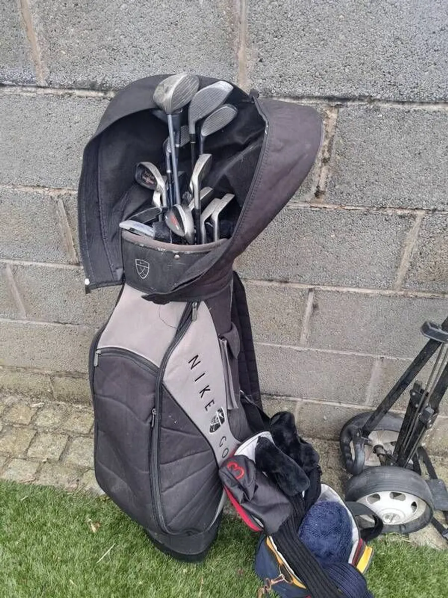 Golf equipment - Image 1