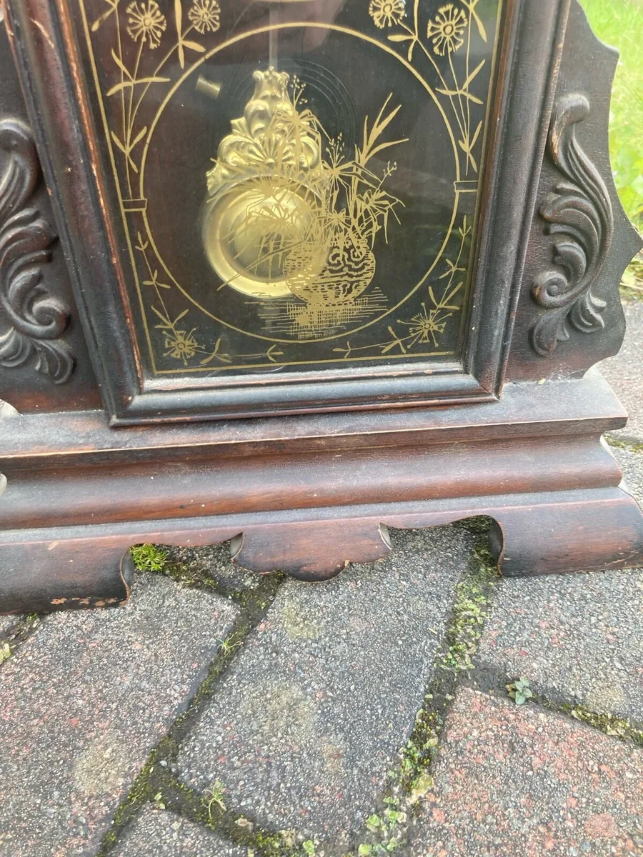 1900s gingerbread clock postage extra - Image 4