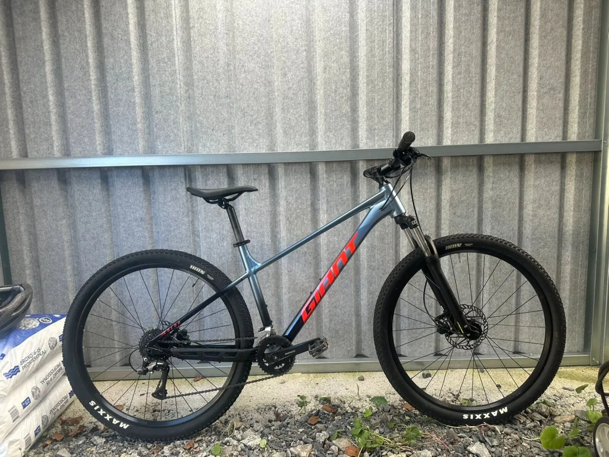 Giant talon 3 mountain bike - Image 1