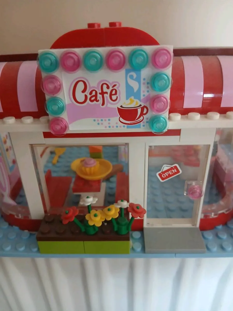 Lego Friends Cafe Plus Manual - Image 2