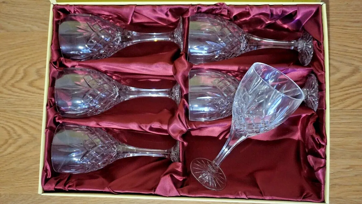 Galway Crystal. Tara Wine Goblet.Set of 6 - Image 2