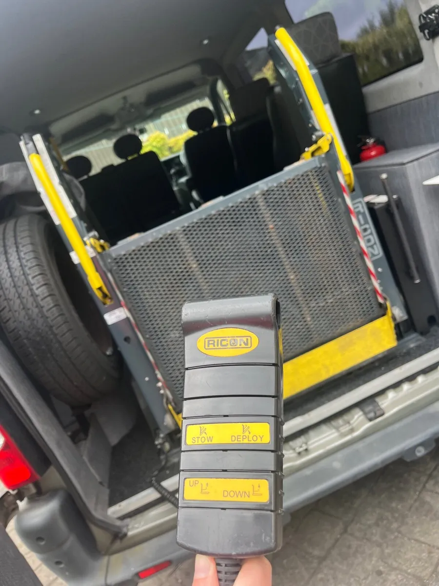 Wheelchair Lift - Image 2
