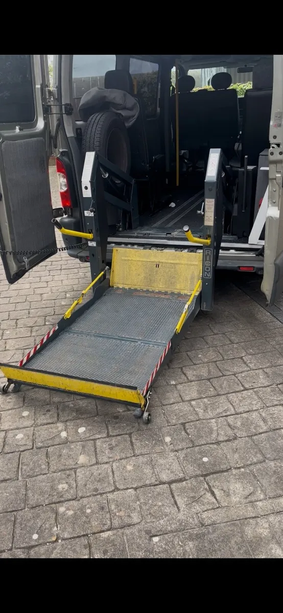 Wheelchair Lift - Image 1