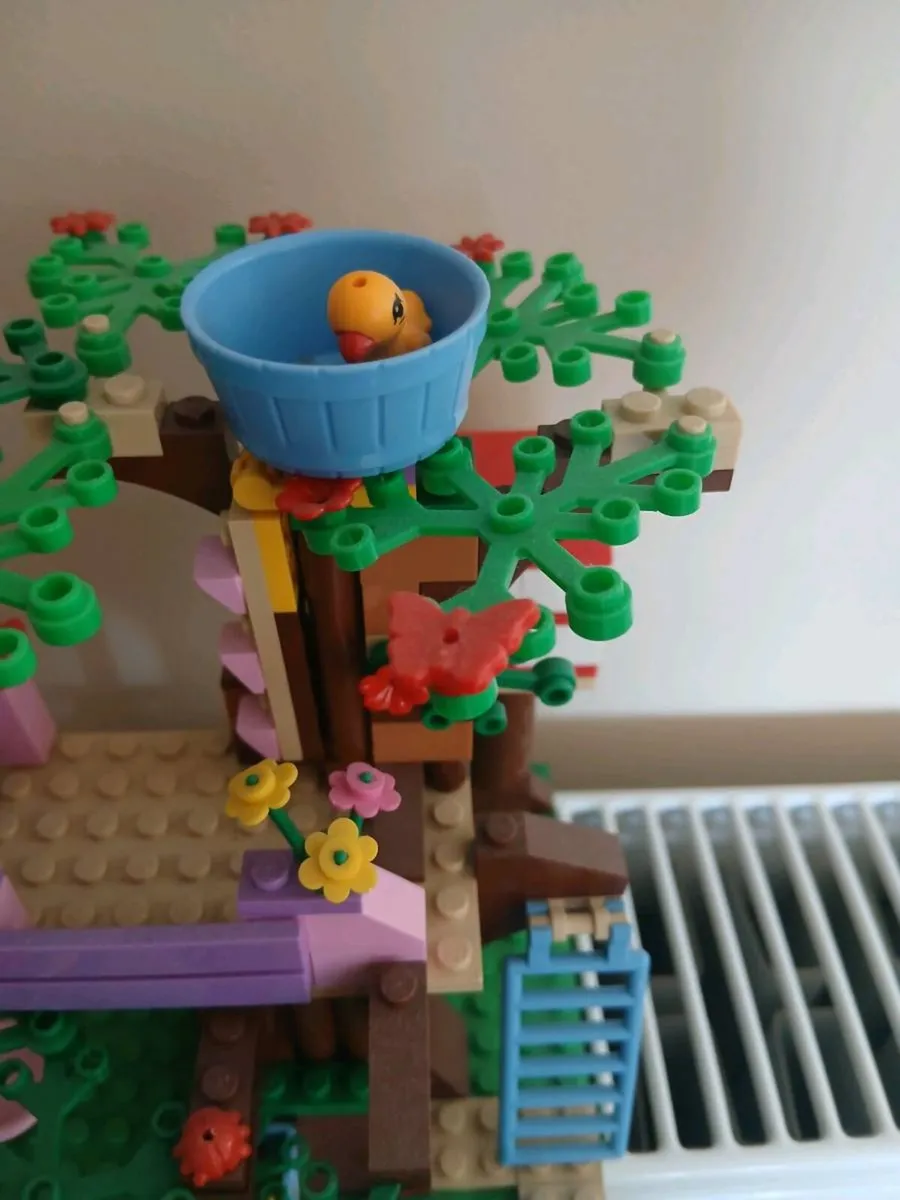 Lego Friends Olivia's Tree House Plus Manual - Image 2