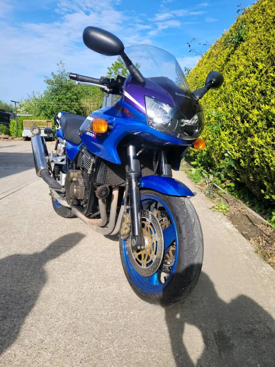 Kawasaki zrx 1200 - Image 4