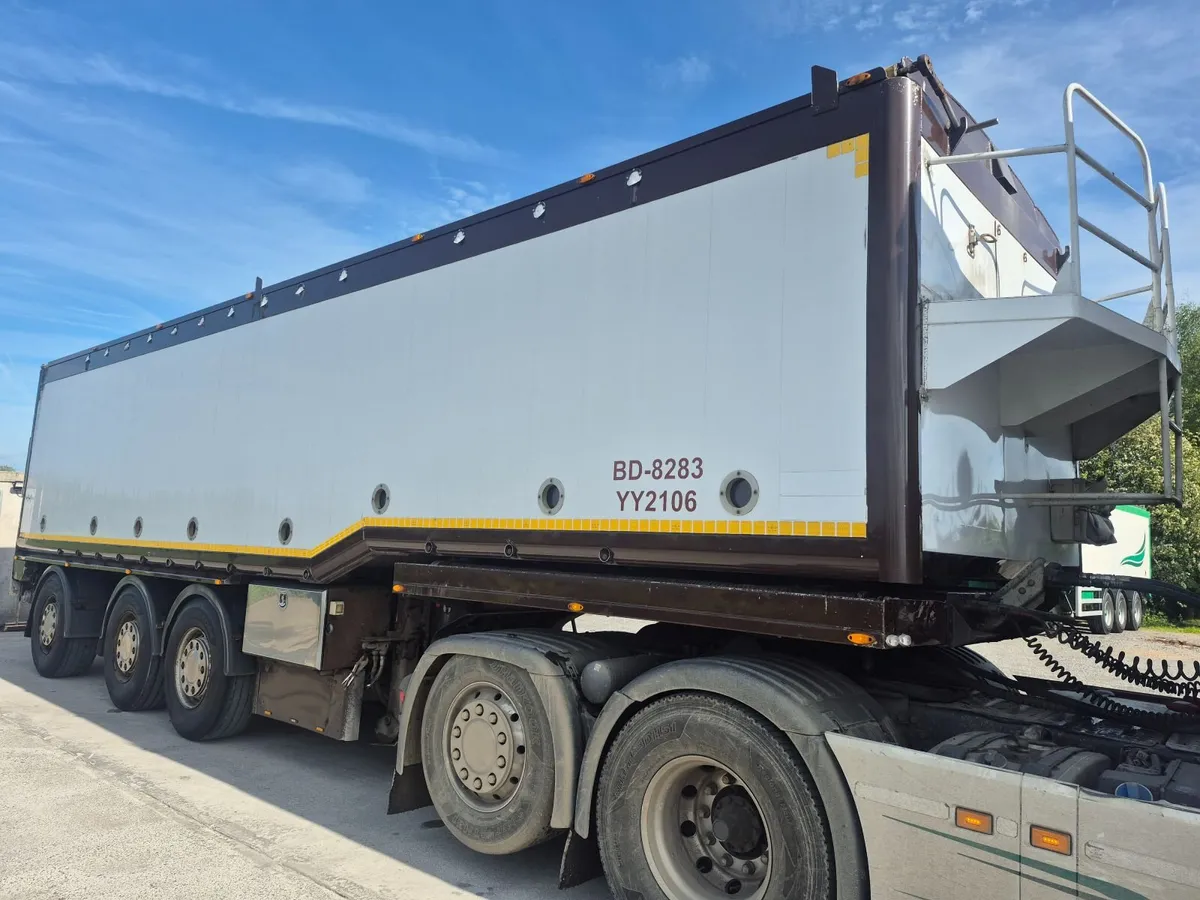Muldoon Blower Trailer - Image 1
