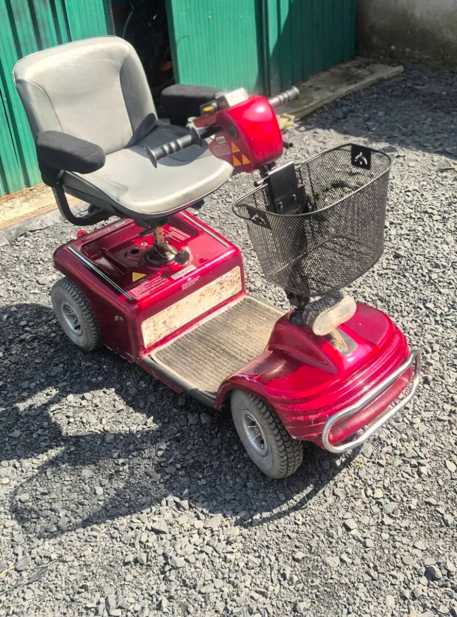 LIGHTWEIGHT MOBILITY SCOOTER BATTERY HAS BEEN CHAR - Image 3