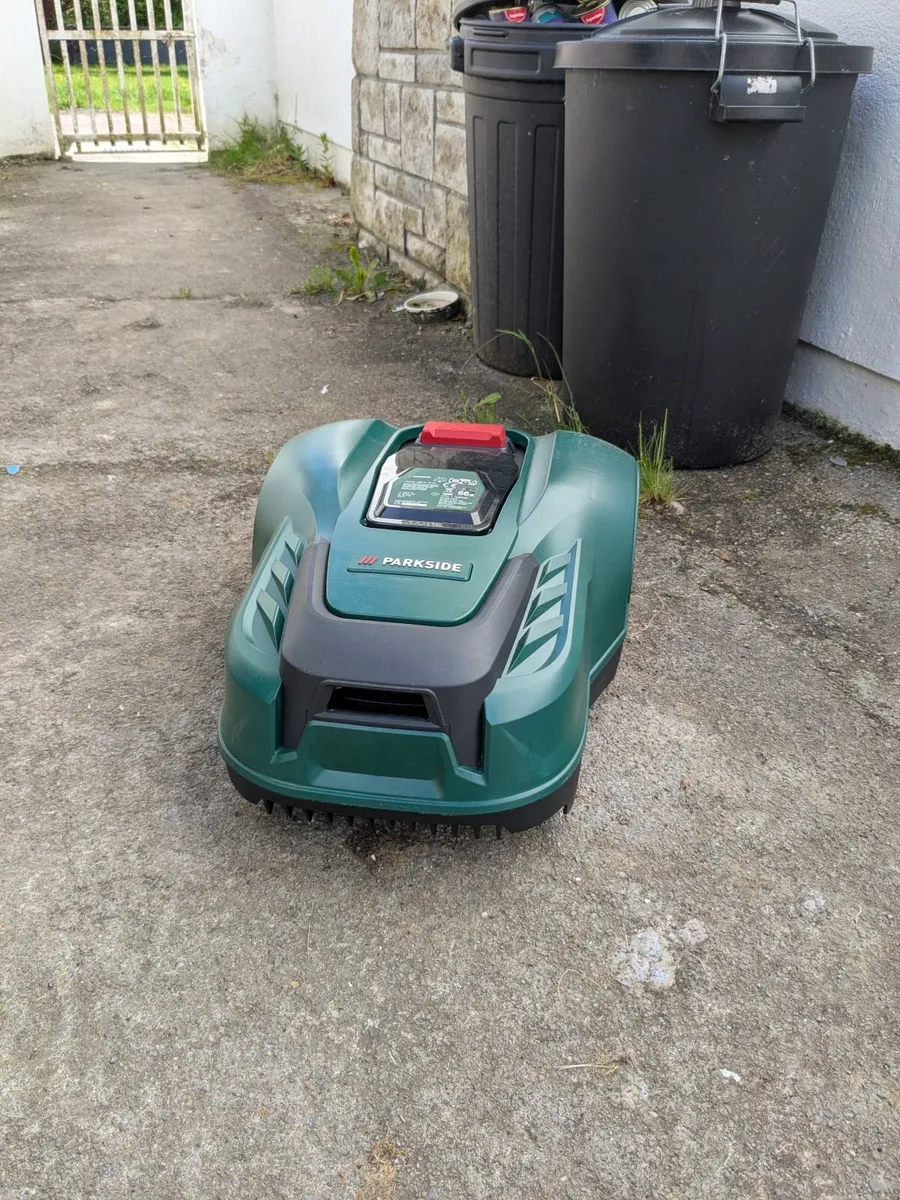 Robot lawnmower - Image 3