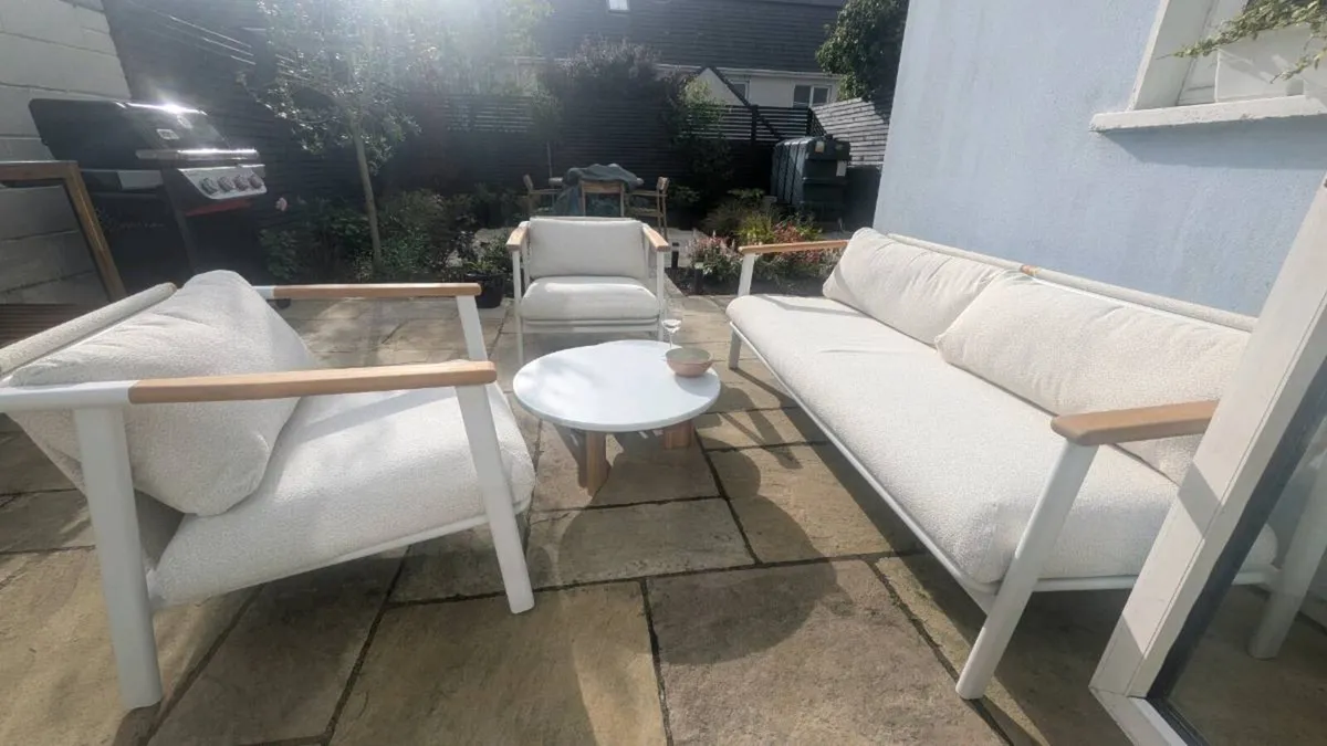 Garden Furniture - Image 3