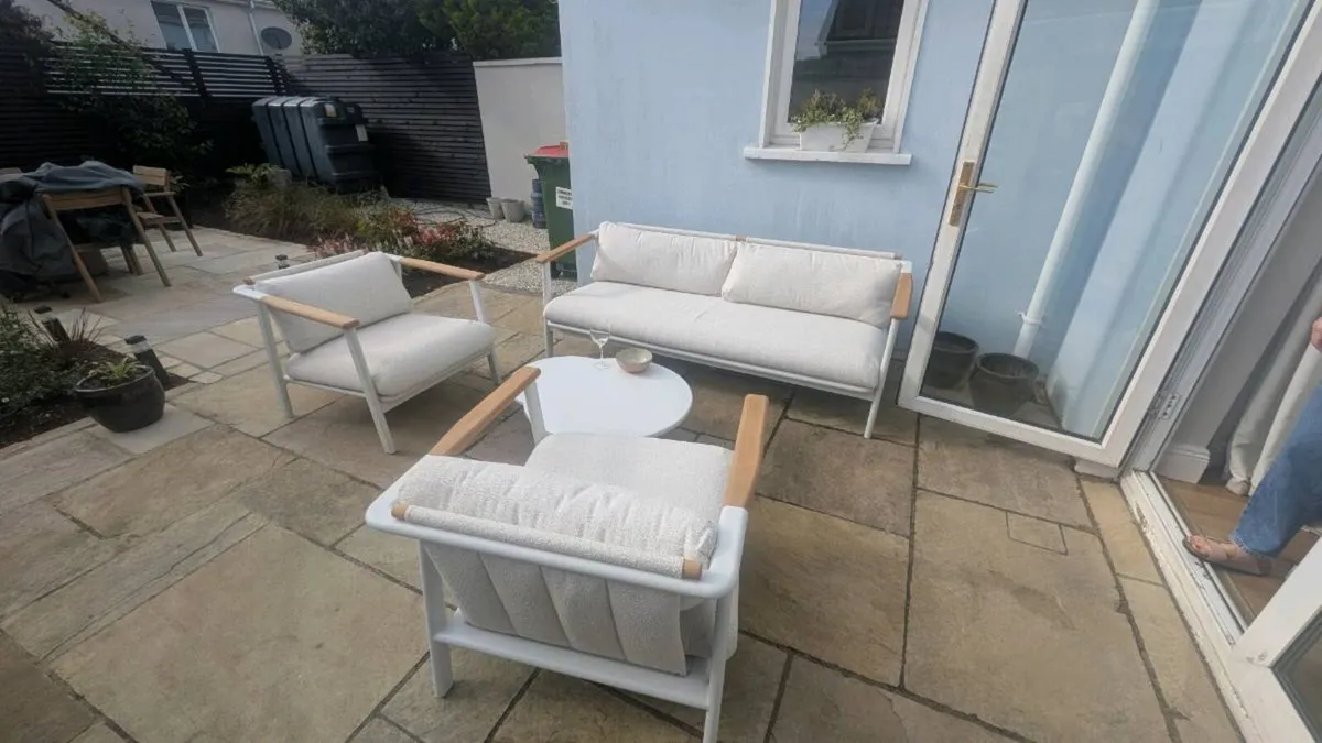 Garden Furniture - Image 1
