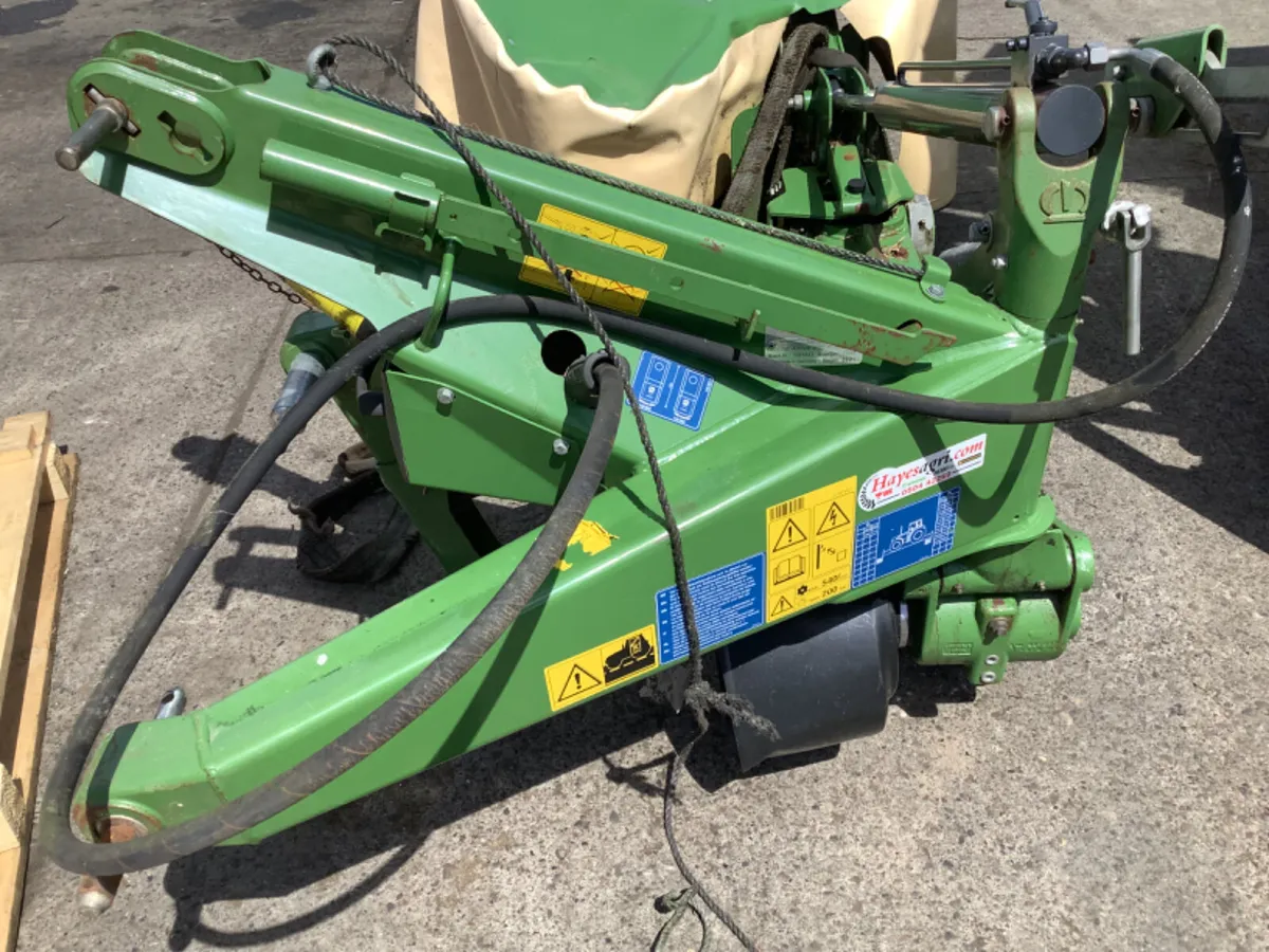 2021 Krone AMR240 eight ft. mower - Image 4