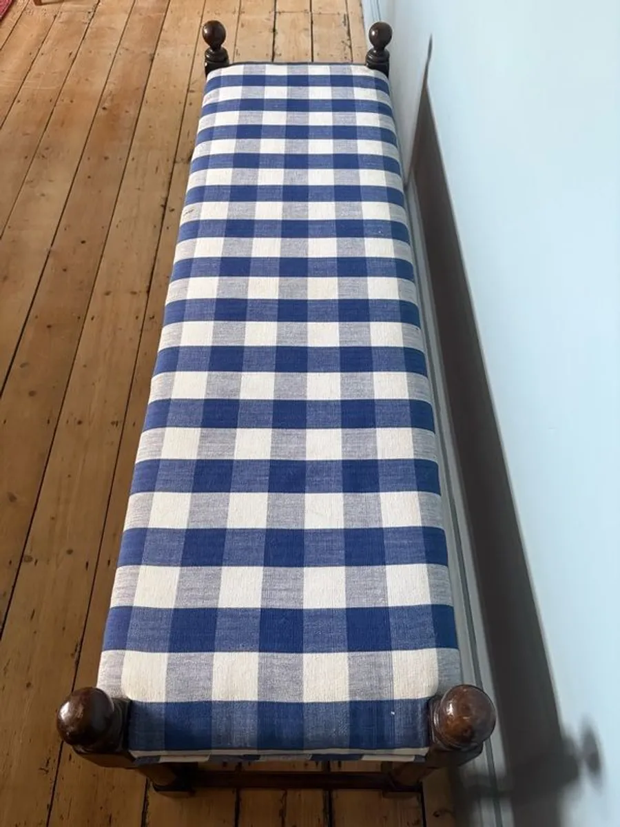 Vintage Farmhouse Style Window Seat Bench - Image 1