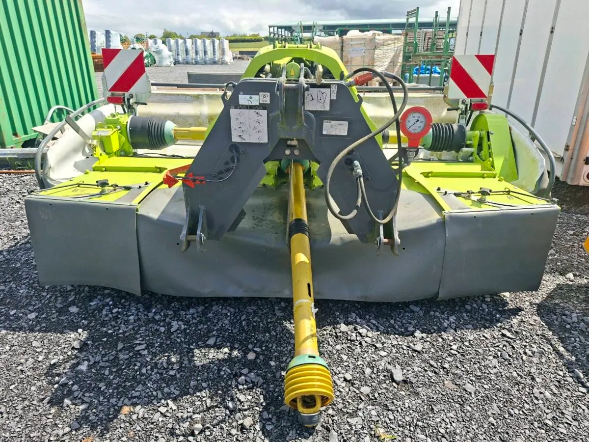 Claas Disco 3200 front mower - Image 1
