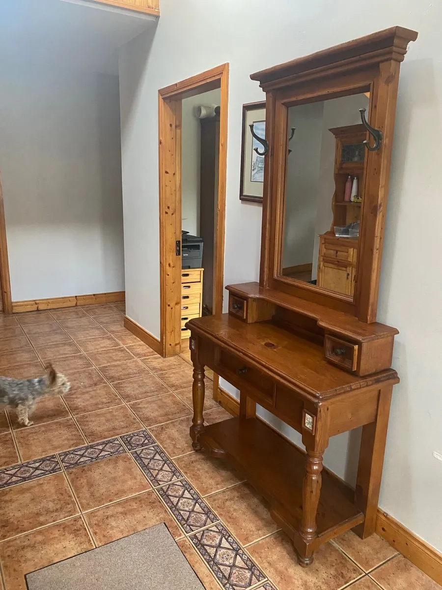 Hall dresser - Image 3