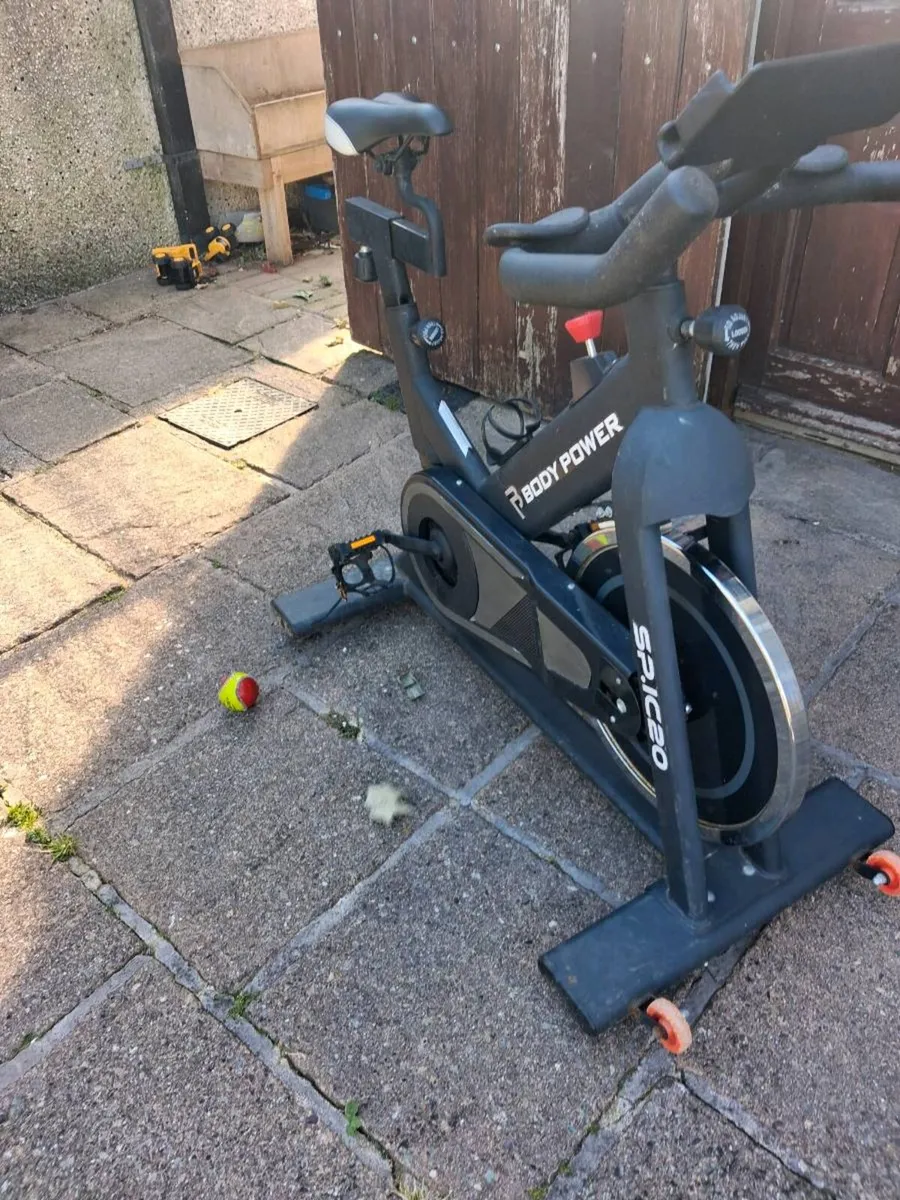 Gym equipment - Image 2
