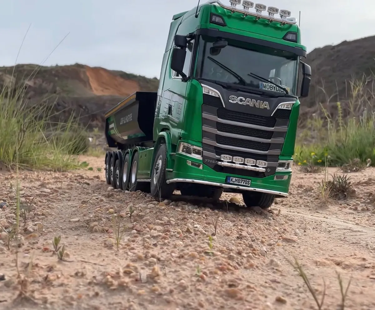Rc Kabolite Scania 770S and Semi Trailer - Image 1
