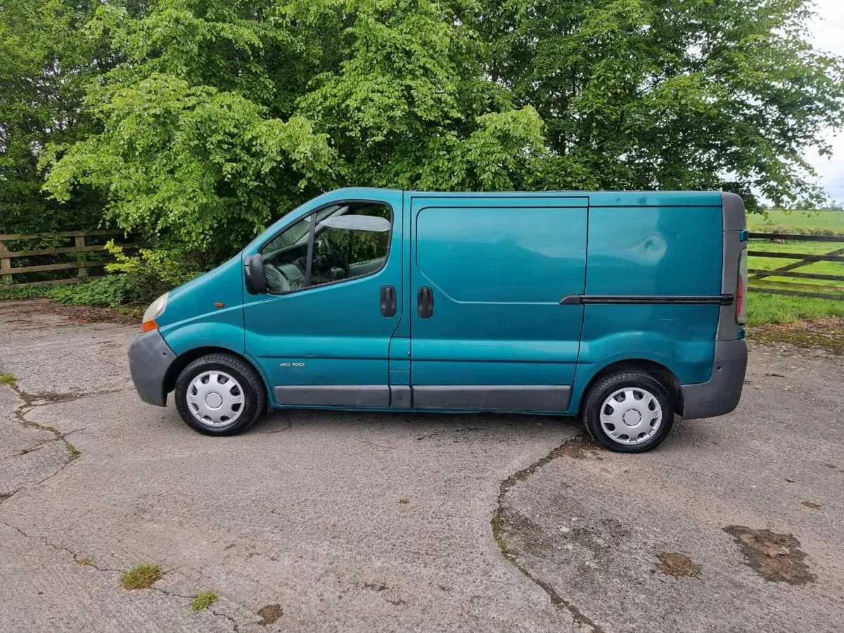 Renault Trafic 04 cvrt 5 27. - Image 2