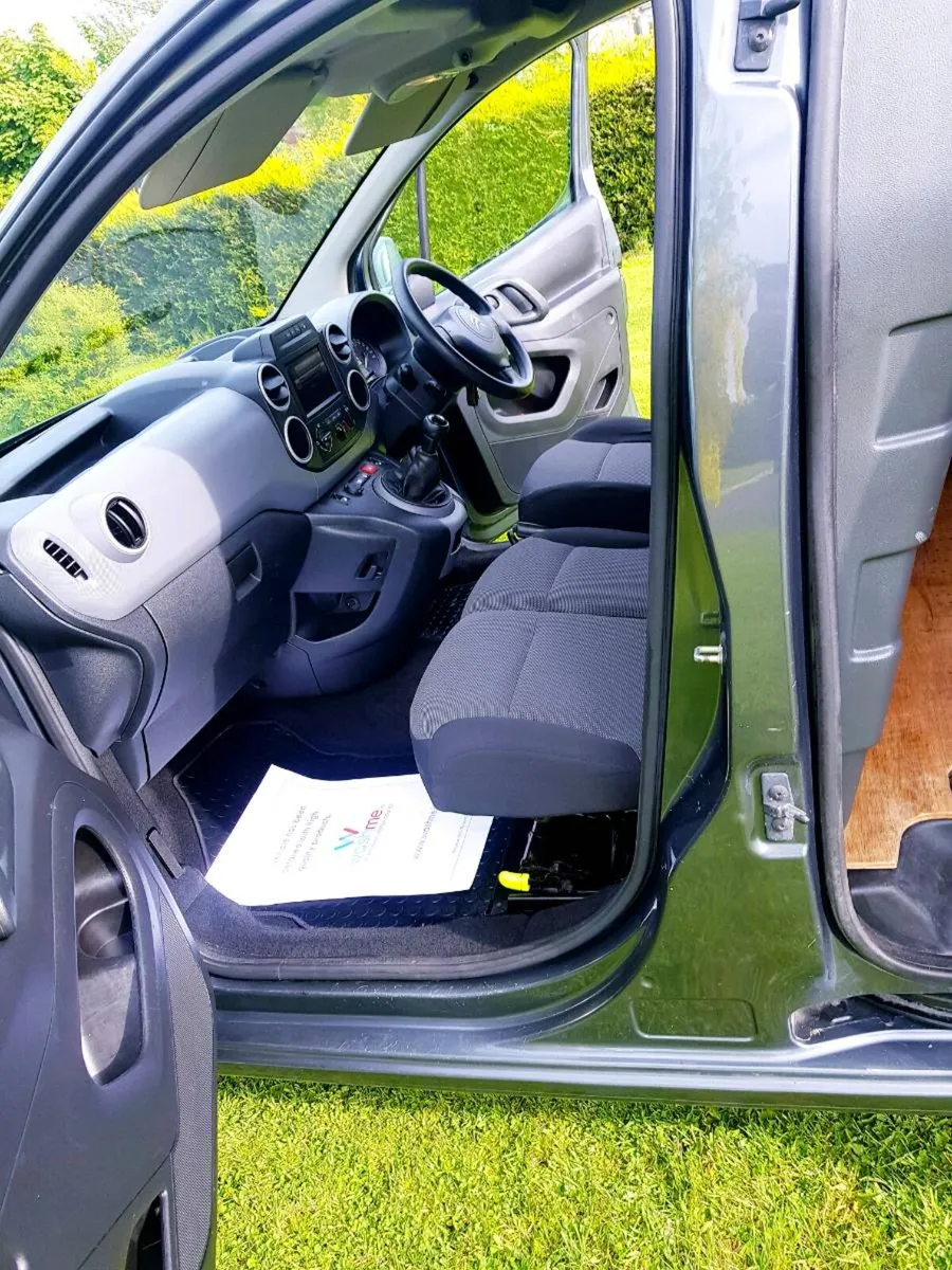 Citroen berlingo 2018 , taxed and tested, 3 seater - Image 4