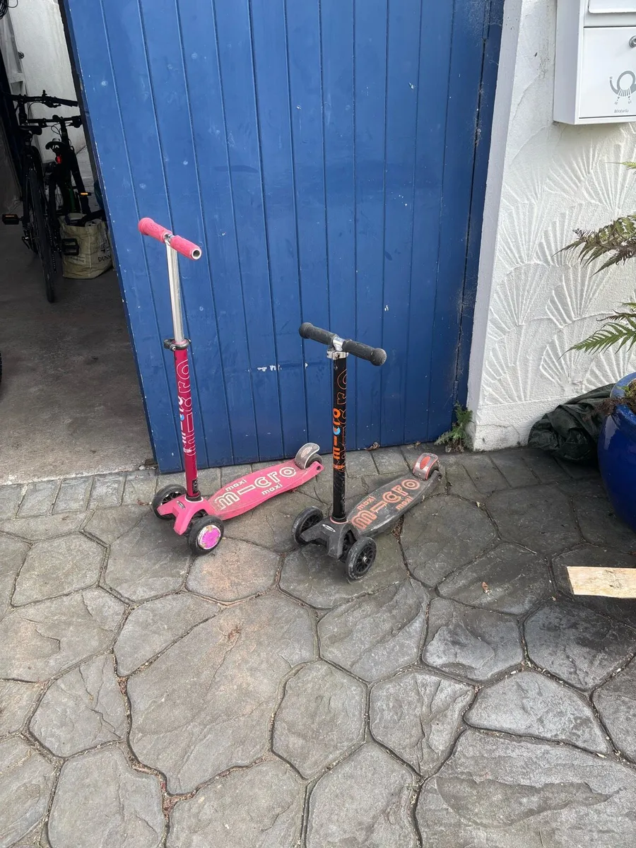 Micro scooter x2