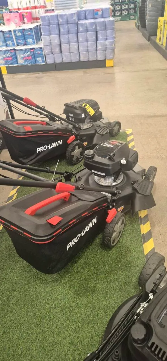 Lawnmower - Image 3