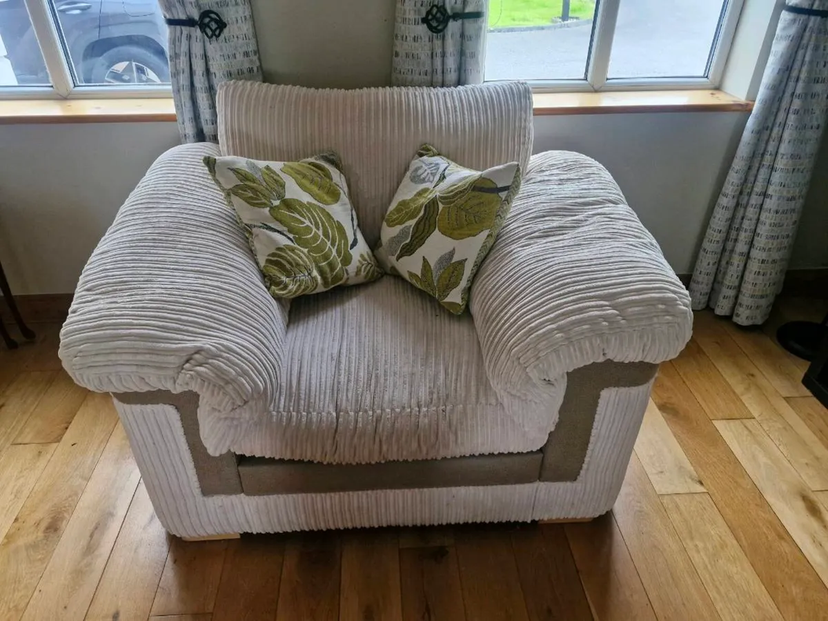3 piece suite - Image 3