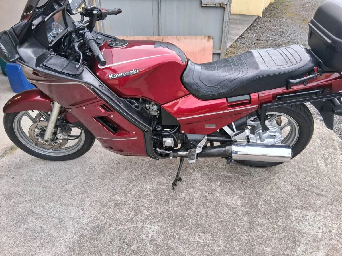 1989 Kawasaki GTR 1000 - Image 4