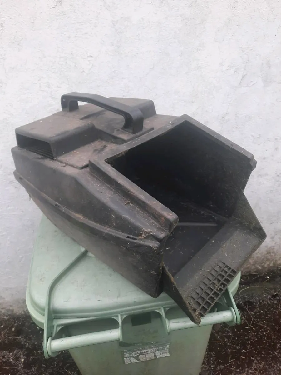 Rover lawnmower grass box - Image 1