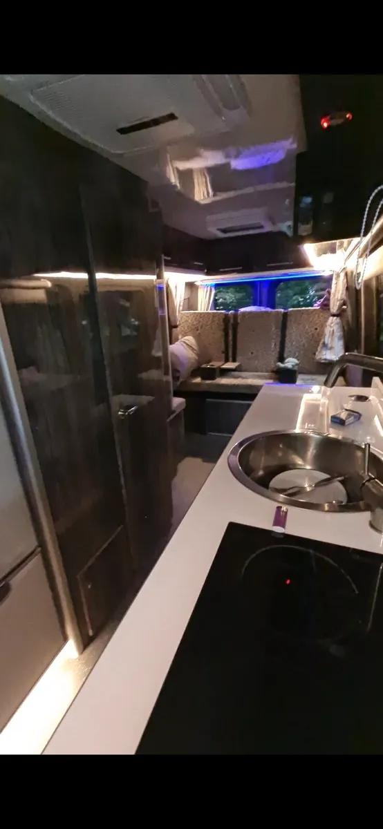 Mercedes Sprinter Campervan - Image 4