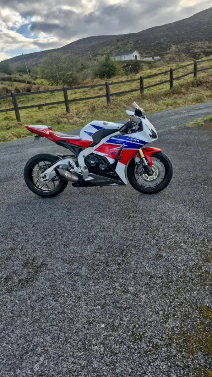Honda cbr fireblade - Image 1