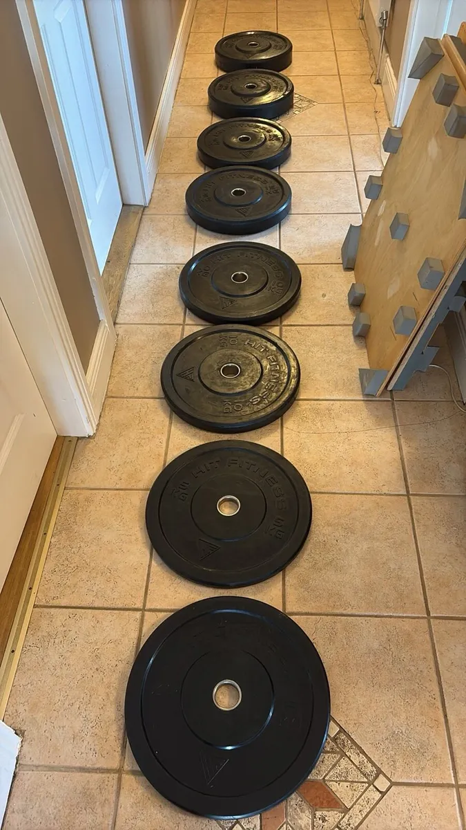 100KG OLYMPIC BUMPER WEIGHT + 7 FOOT 20KG BAR! - Image 1