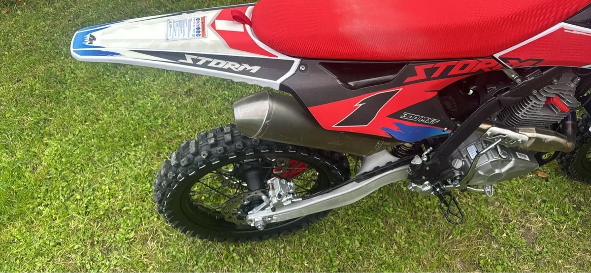 Motorbike - Image 4