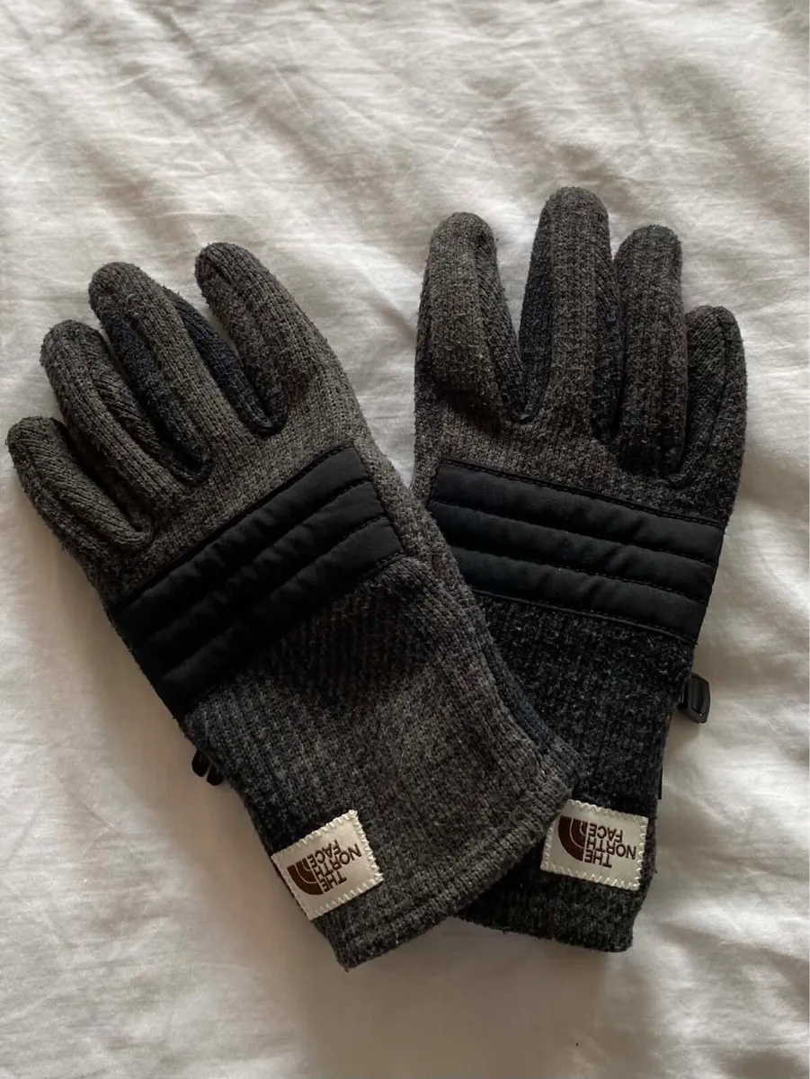 The NorthFace mens gloves - Image 1