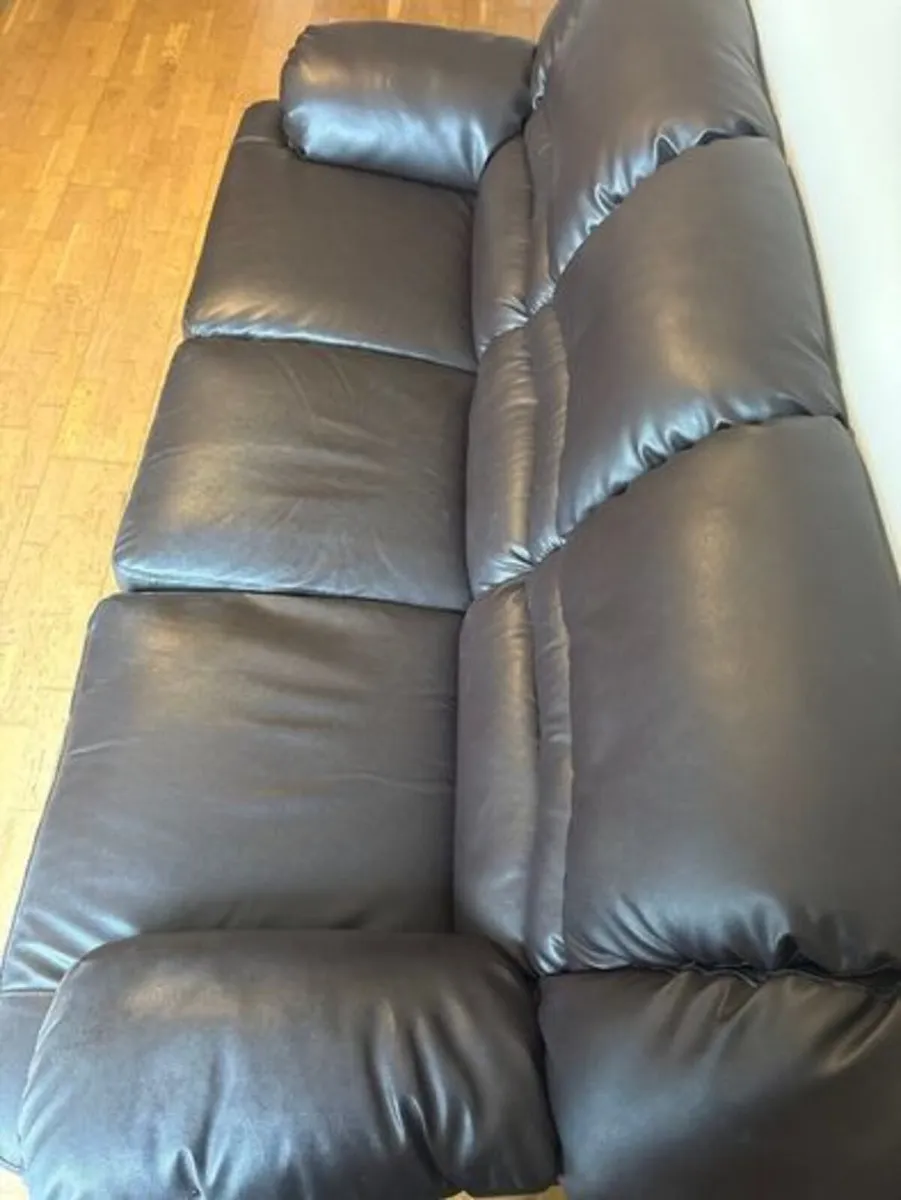 sofa - Image 1