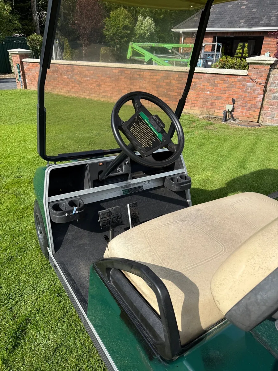 Club car golf buggy - Image 4