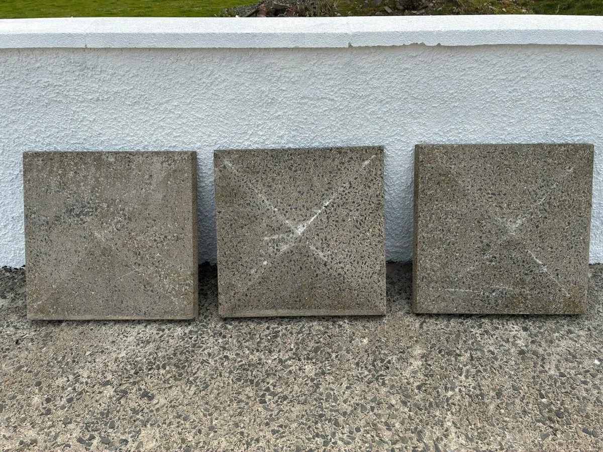 Pillar caps x3