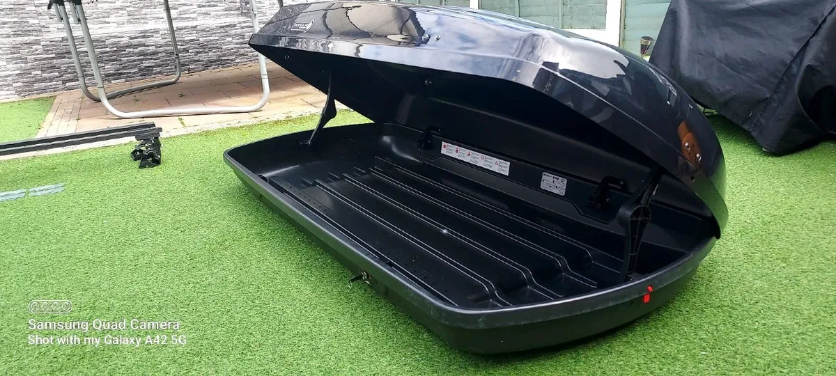 Roof box - Image 3