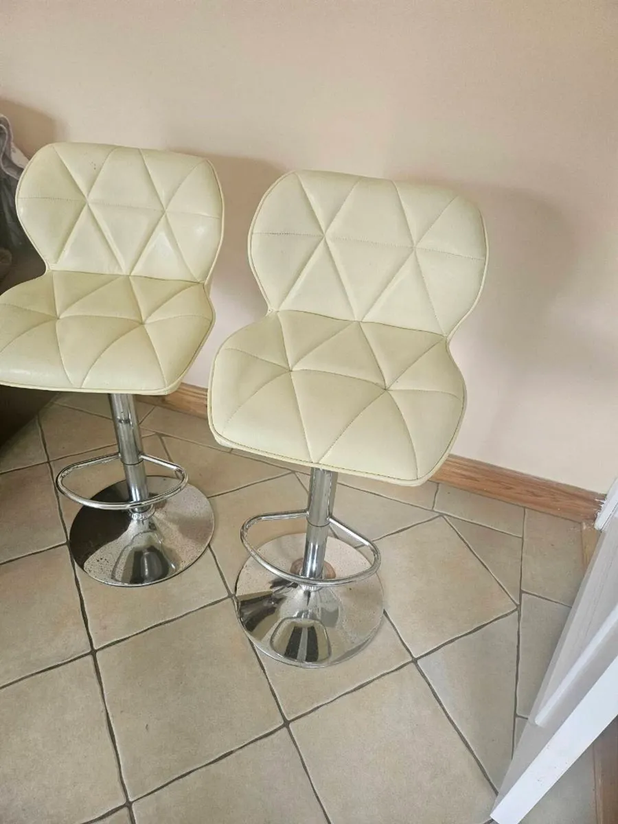 2 Bar Stools - Image 2