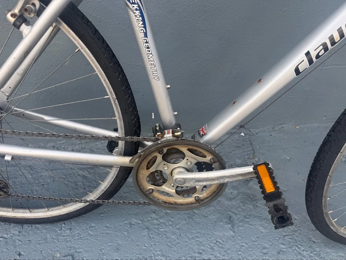 Claud butter hybrid bike ❗️Open 7 days ❗️ - Image 4