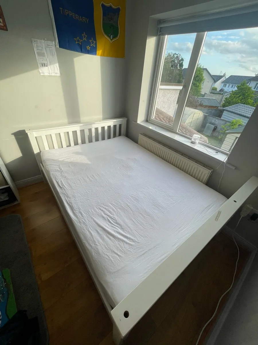 Double sized bed including Mattress - Image 2