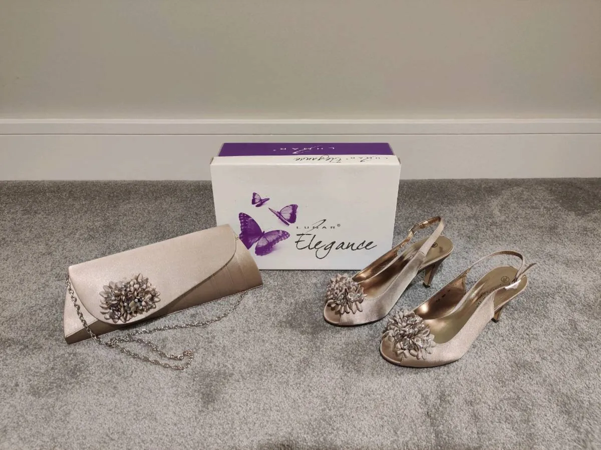 Matching shoes & bag - Image 1