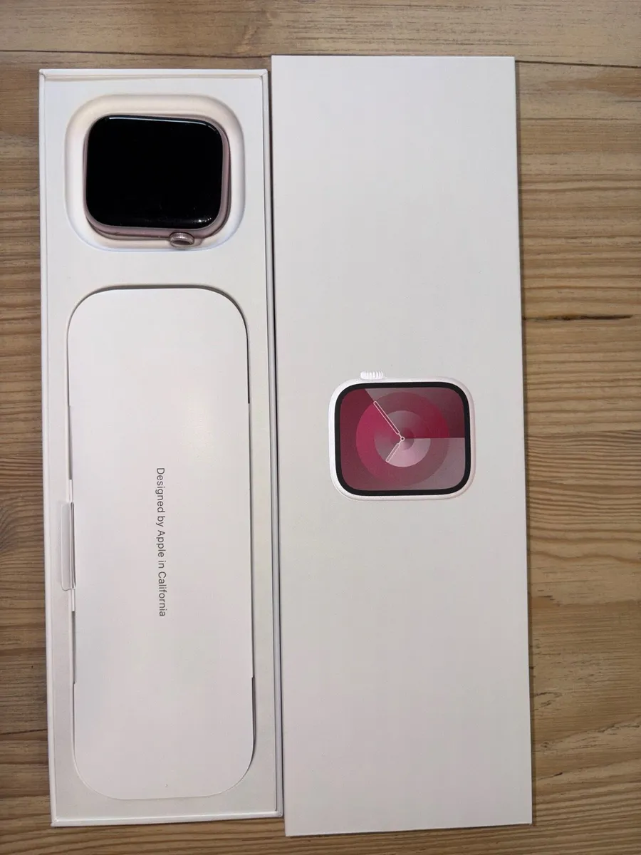 Apple Watch Series 9 45mm Pink GPS - Image 1